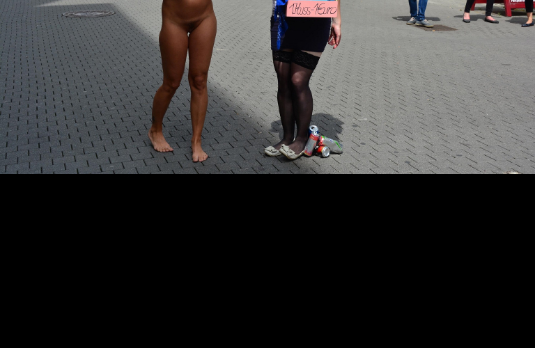 Bild 75476 von Schambereich in Kategorie Public Nude