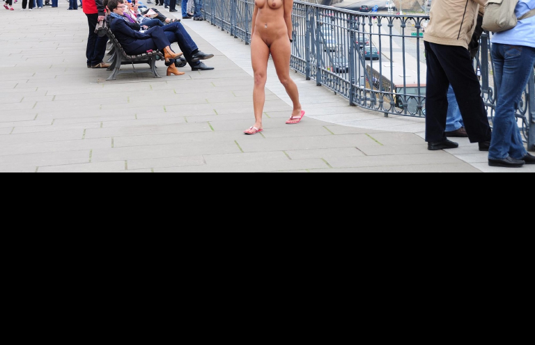 Bild 71314 von Schambereich in Kategorie Public Nude