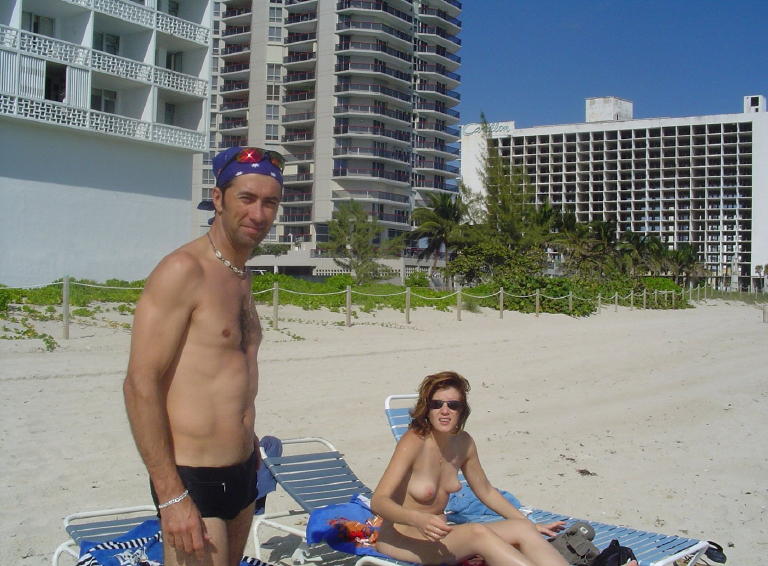 Bild 71583 von Schambereich in Kategorie Public Nude
