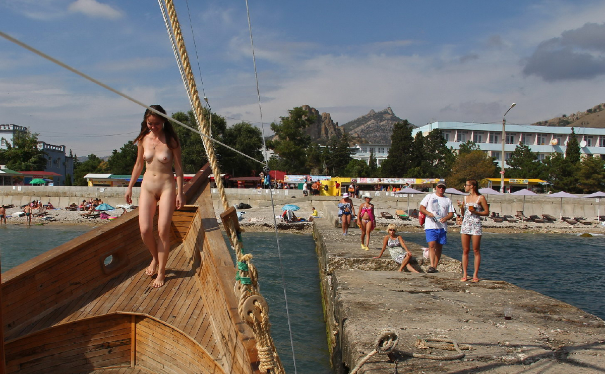Bild 73144 von Schambereich in Kategorie Public Nude
