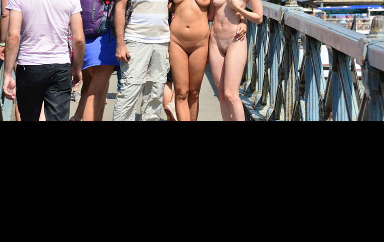 Bild 77594 von Schambereich in Kategorie Public Nude