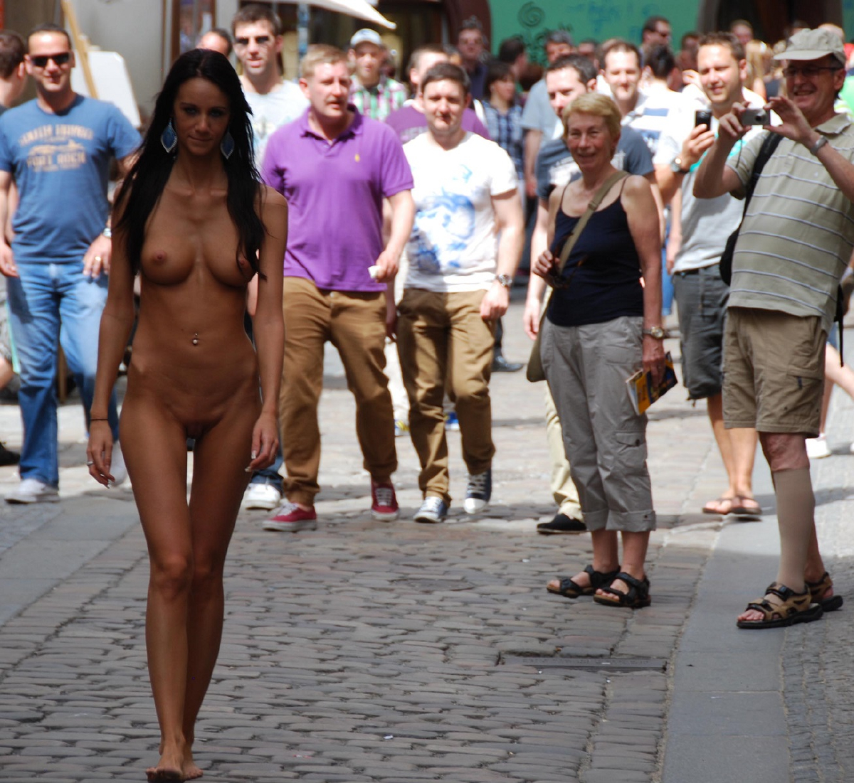 Bild 76543 von Schambereich in Kategorie Public Nude