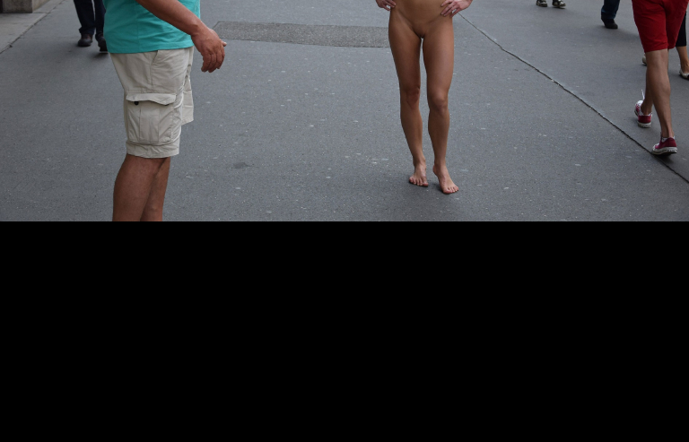 Bild 76321 von Schambereich in Kategorie Public Nude