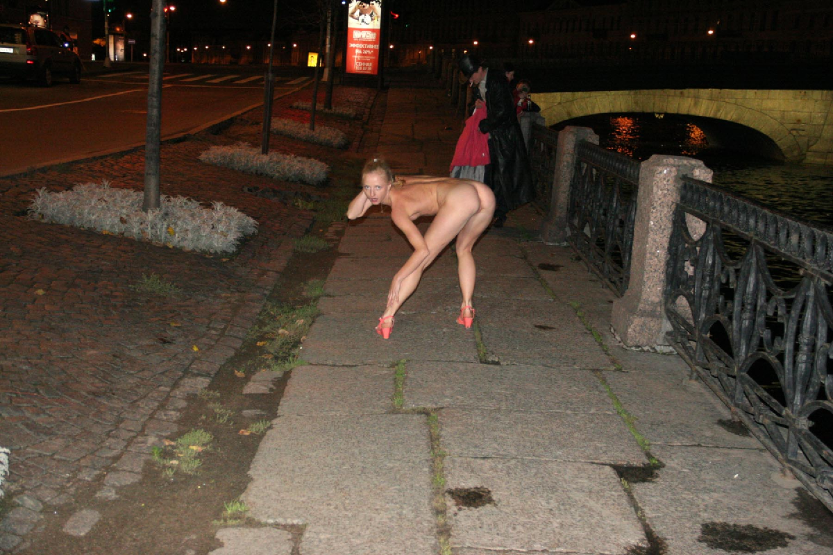 Bild 79045 von Schambereich in Kategorie Public Nude