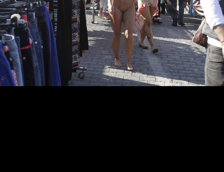 Bild 101361 von R2D2 in Kategorie Public Nude