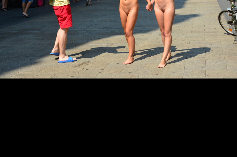 Bild 75082 von Schambereich in Kategorie Public Nude