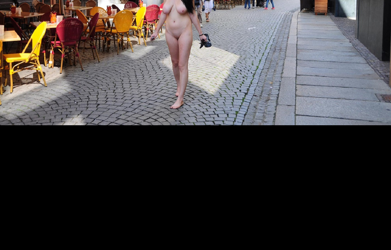 Bild 77604 von Schambereich in Kategorie Public Nude