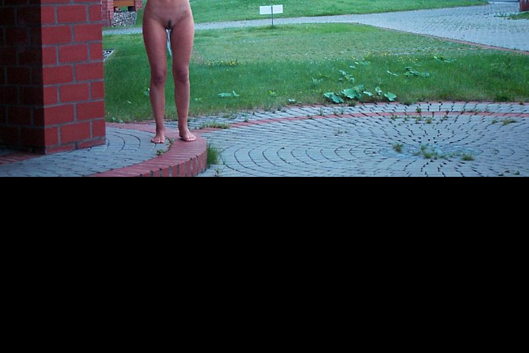 Bild 71552 von Schambereich in Kategorie Public Nude