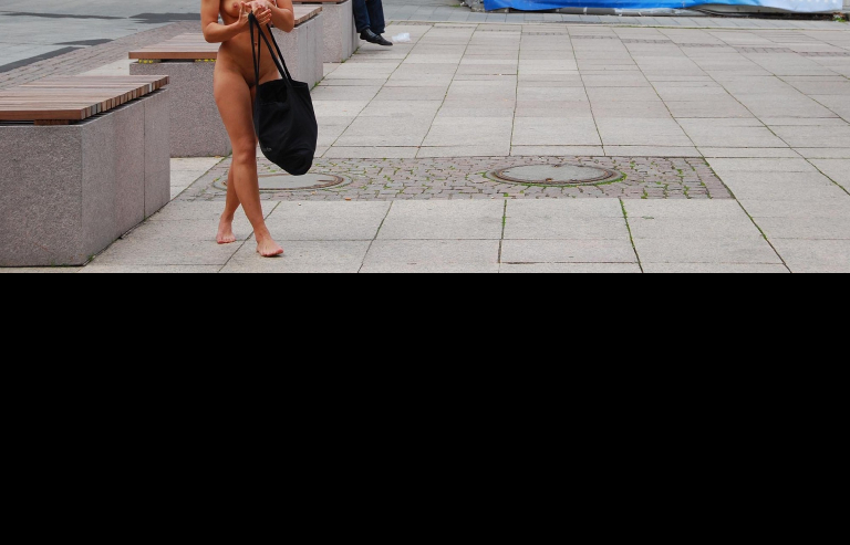 Bild 69549 von Schambereich in Kategorie Public Nude