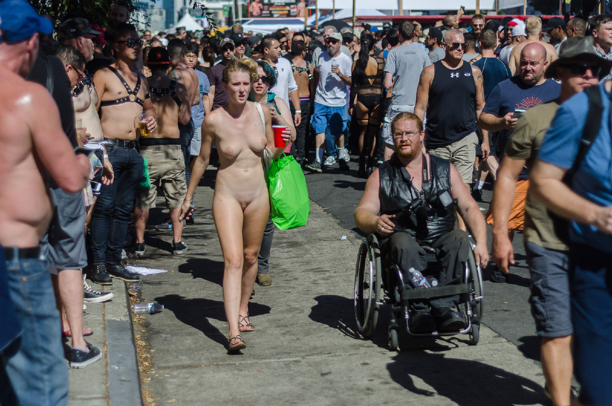 Bild 75548 von Schambereich in Kategorie Public Nude
