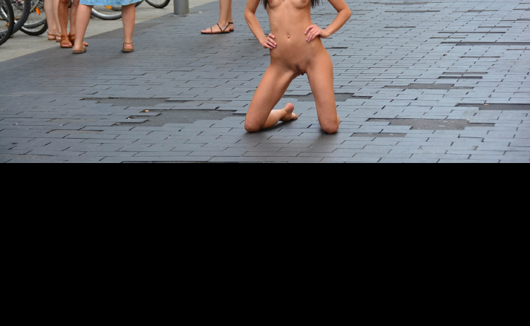 Bild 75641 von Schambereich in Kategorie Public Nude