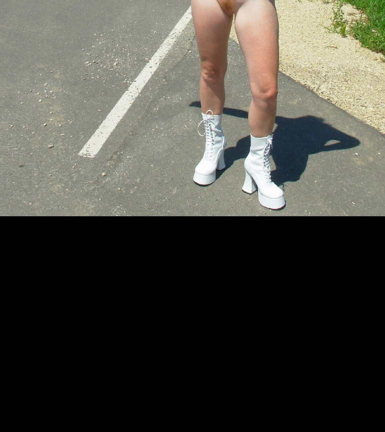 Bild 60704 von Schambereich in Kategorie Public Nude