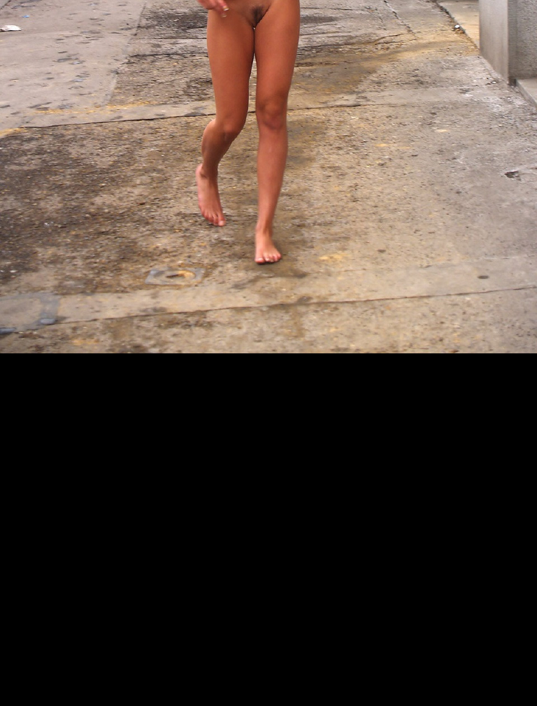 Bild 70392 von Schambereich in Kategorie Public Nude