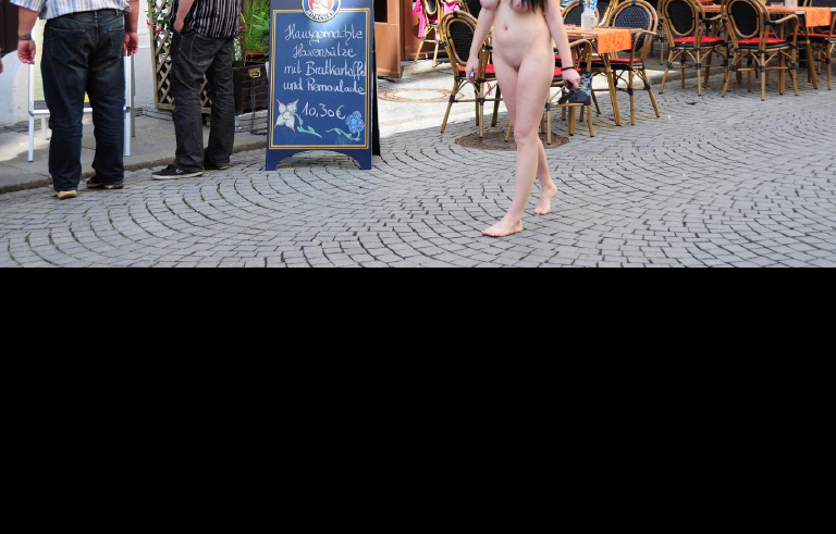 Bild 77605 von Schambereich in Kategorie Public Nude
