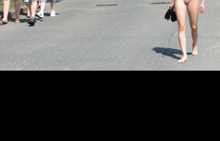 Bild 76304 von Schambereich in Kategorie Public Nude