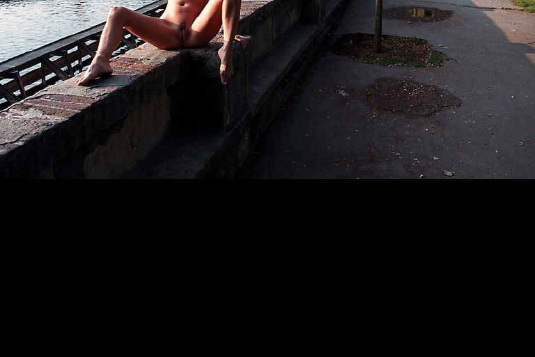 Bild 71489 von Schambereich in Kategorie Public Nude