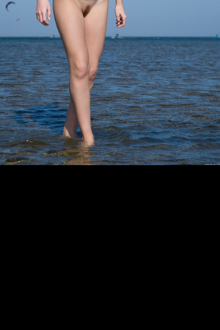 Bild 48852 von Schambereich in Kategorie Public Nude