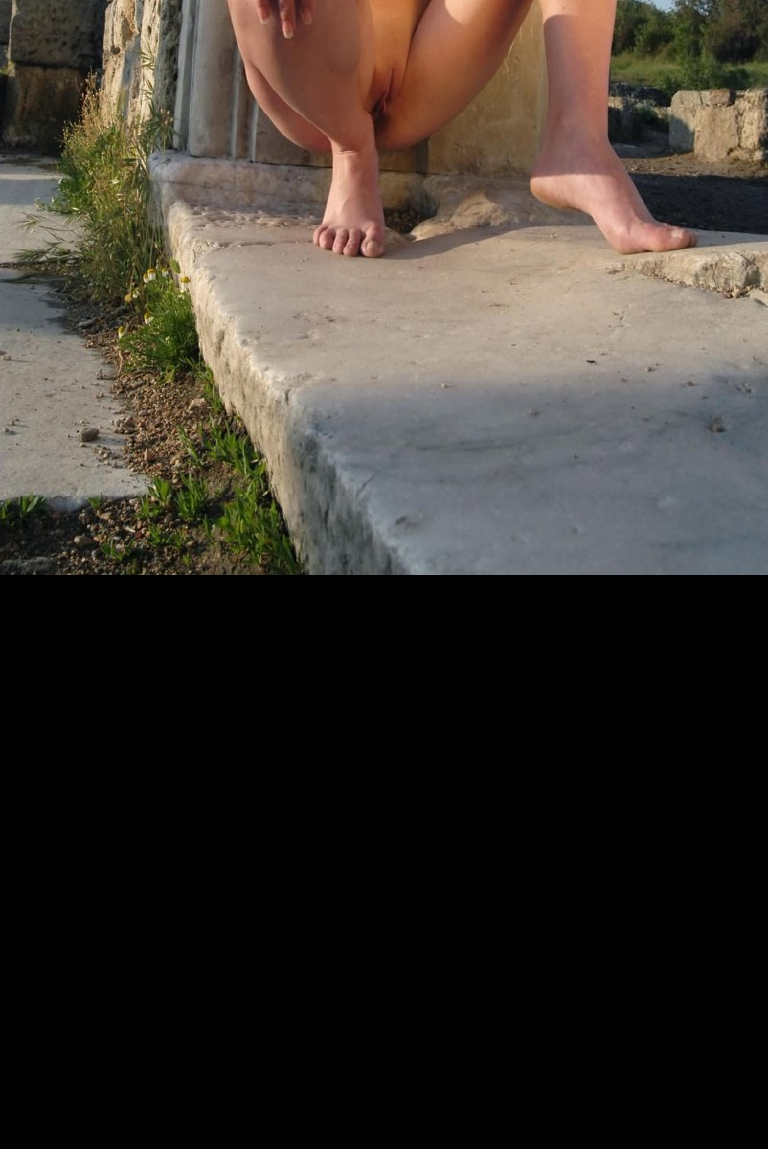 Bild 62320 von Schambereich in Kategorie Public Nude