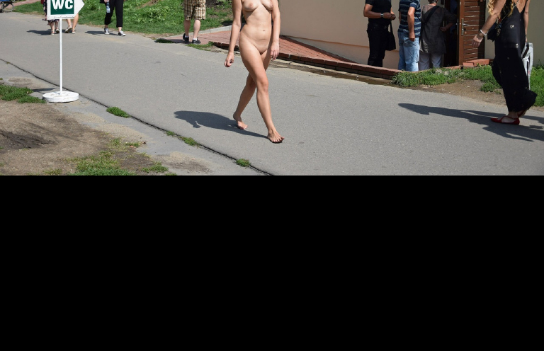 Bild 81375 von Schambereich in Kategorie Public Nude