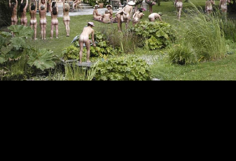 Bild 35084 von Schambereich in Kategorie Public Nude