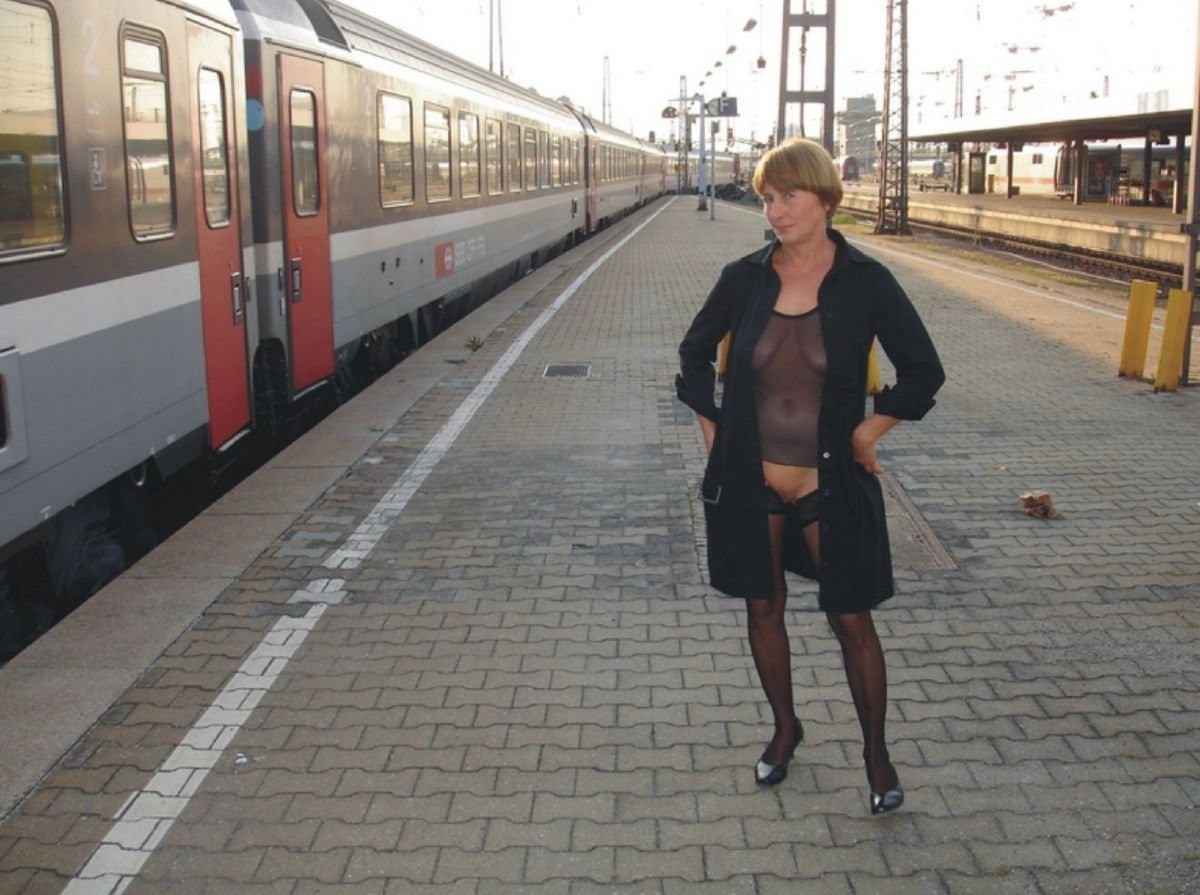 Bild 58136 von Schambereich in Kategorie Public Nude