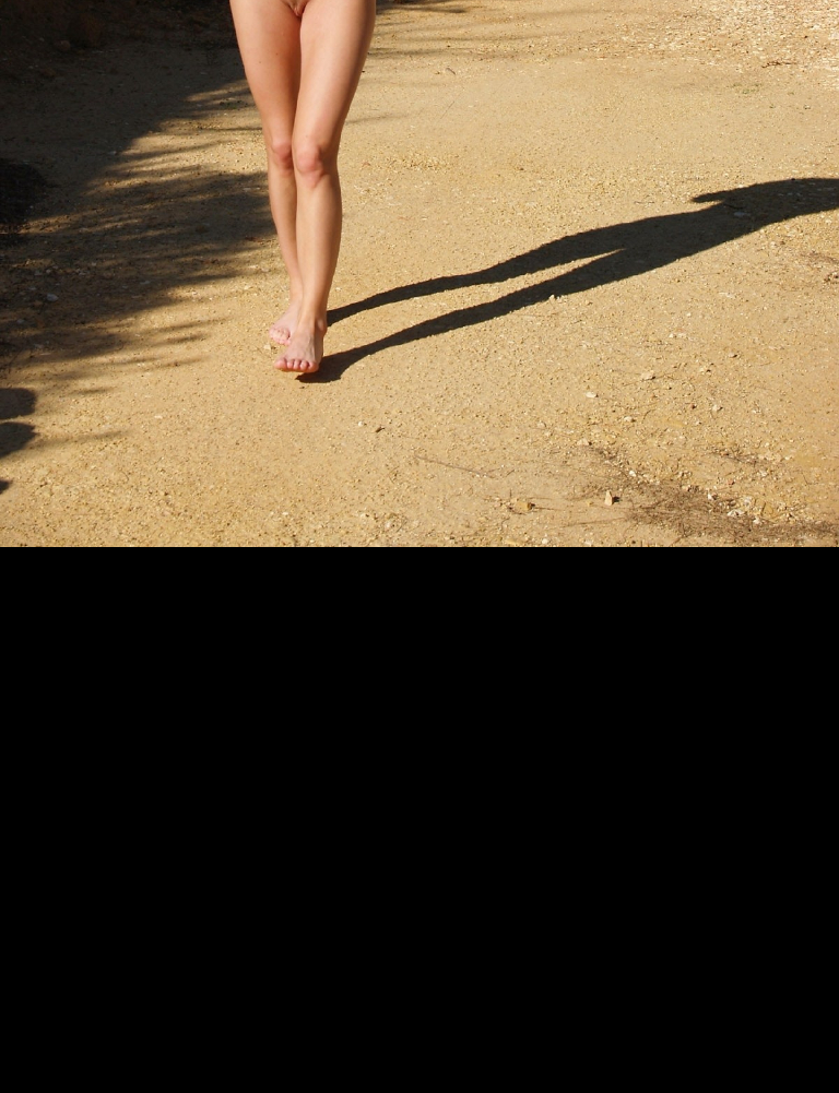 Bild 67277 von Schambereich in Kategorie Public Nude
