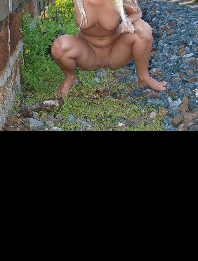 Bild 75121 von Schambereich in Kategorie Public Nude