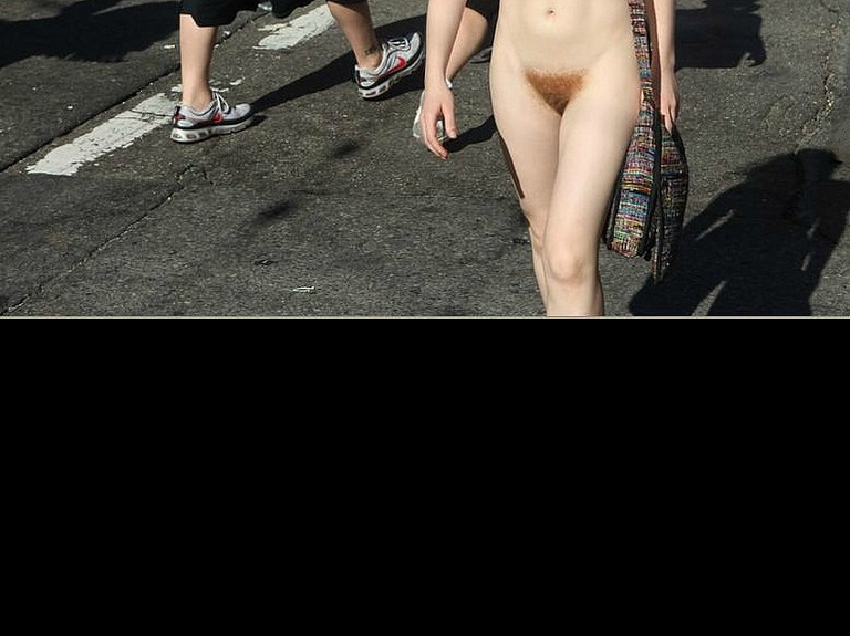 Bild 69476 von Schambereich in Kategorie Public Nude