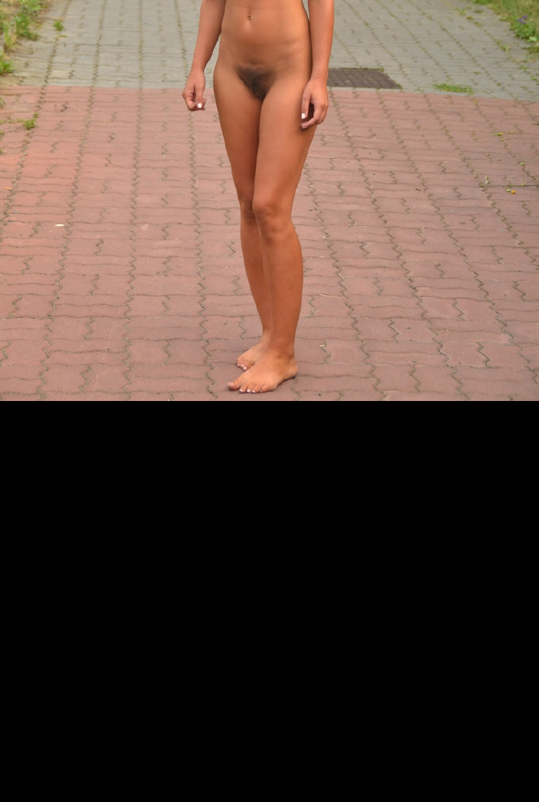 Bild 70342 von Schambereich in Kategorie Public Nude
