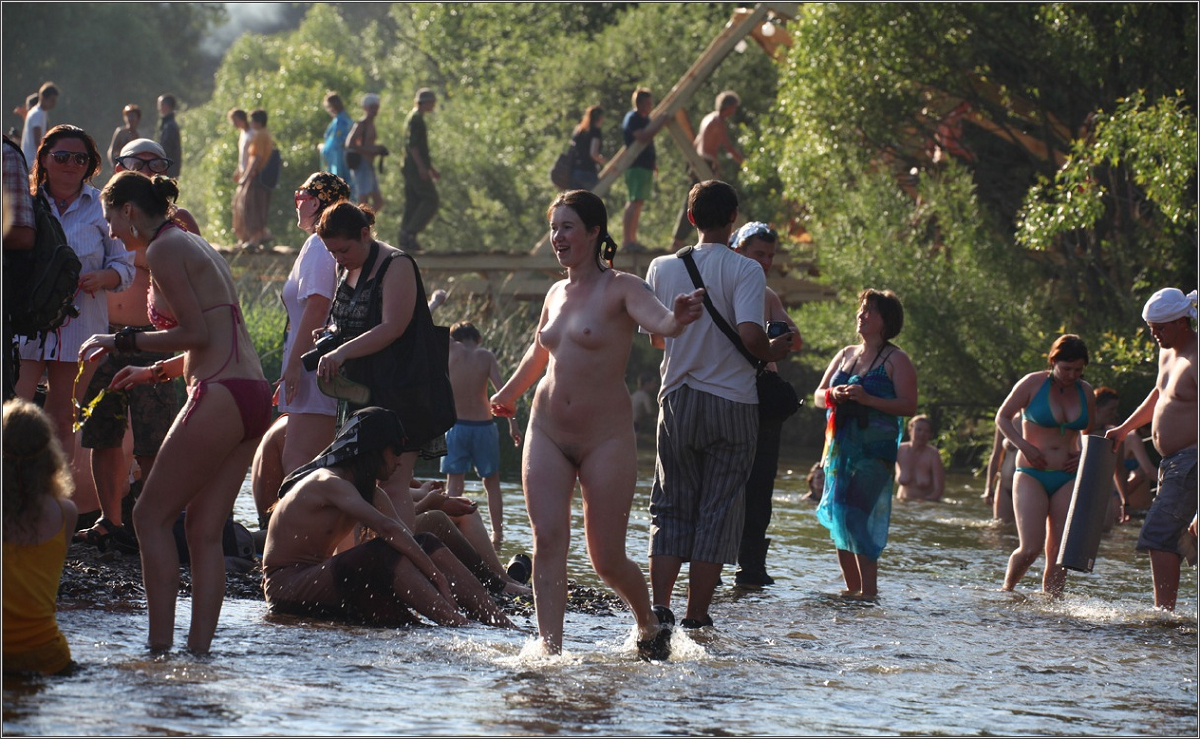 Bild 70005 von Schambereich in Kategorie Public Nude