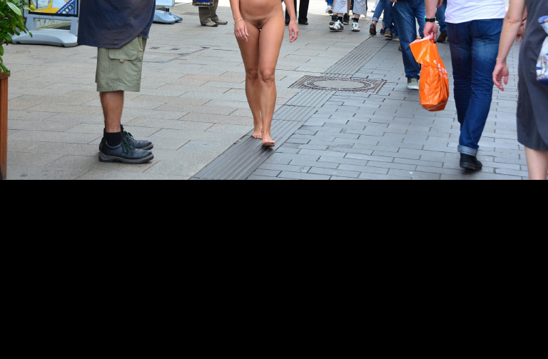 Bild 76488 von Schambereich in Kategorie Public Nude