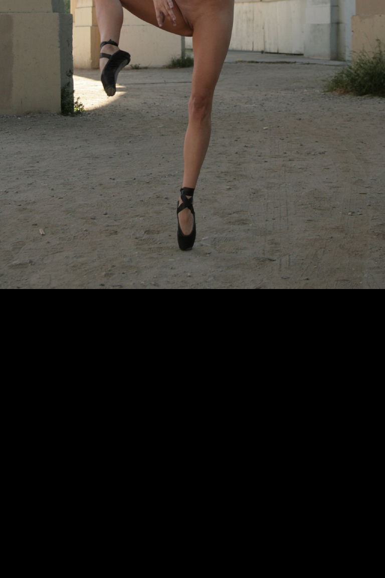 Bild 69290 von Schambereich in Kategorie Public Nude
