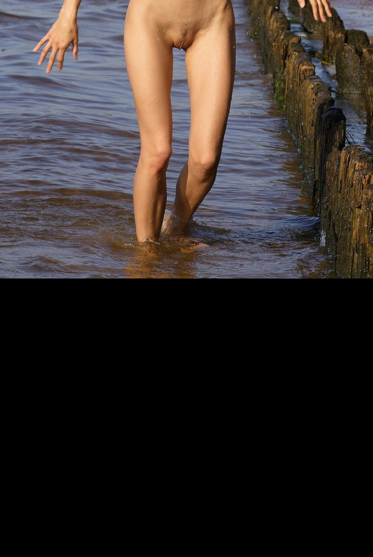 Bild 76246 von Schambereich in Kategorie Public Nude