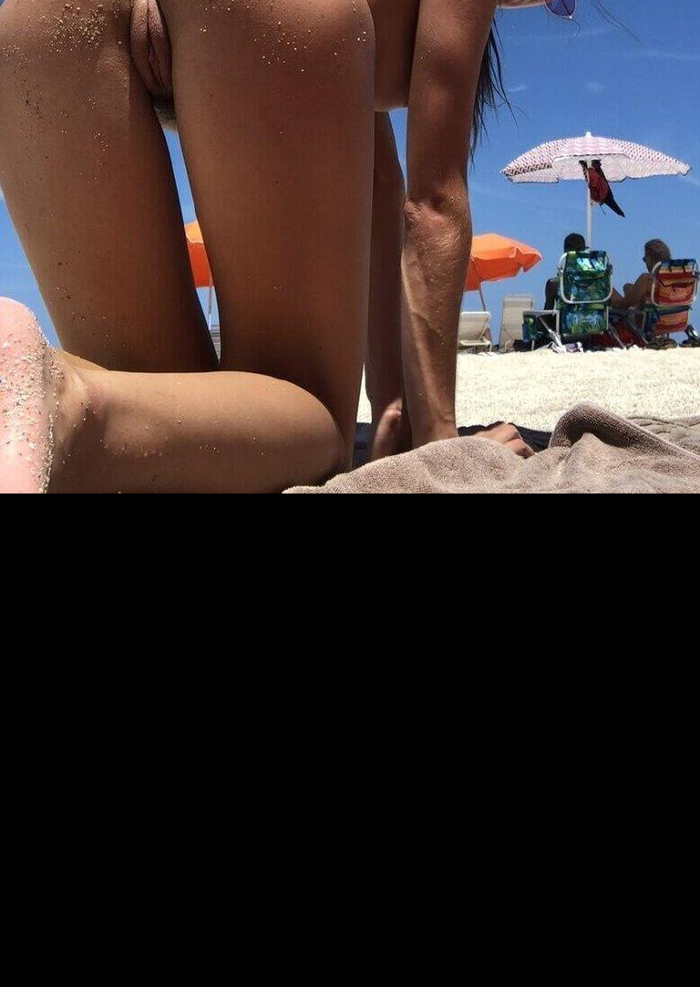 Bild 98400 von Stumpel in Kategorie Public Nude