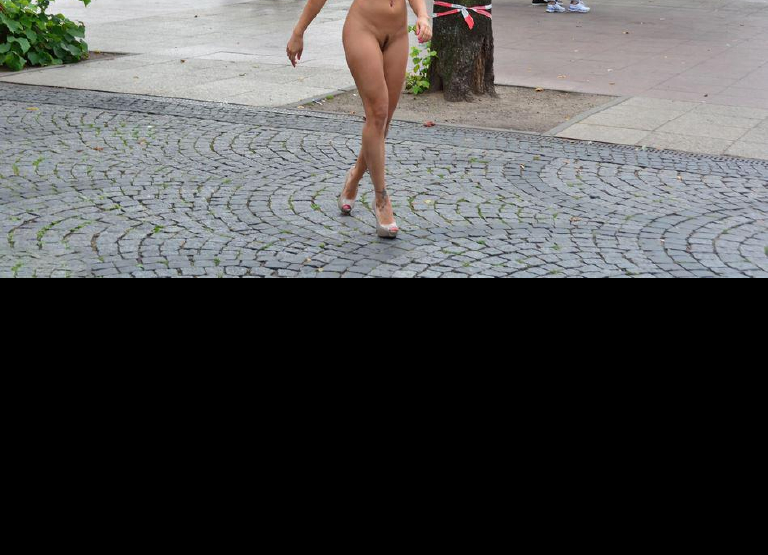 Bild 100233 von Vicco10777 in Kategorie Public Nude