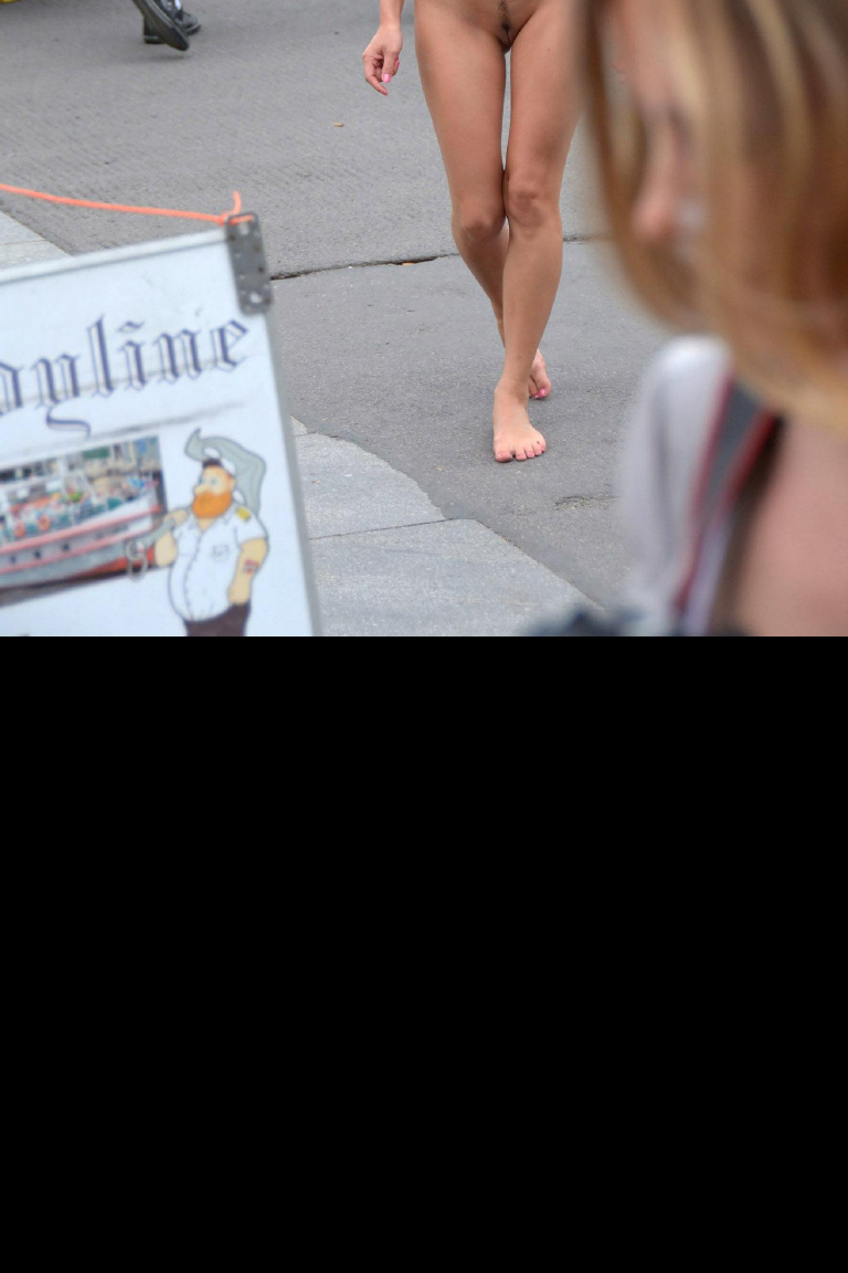 Bild 99876 von Vicco10777 in Kategorie Public Nude