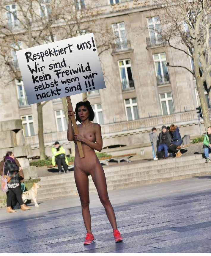 Bild 73708 von winfan11a in Kategorie Public Nude