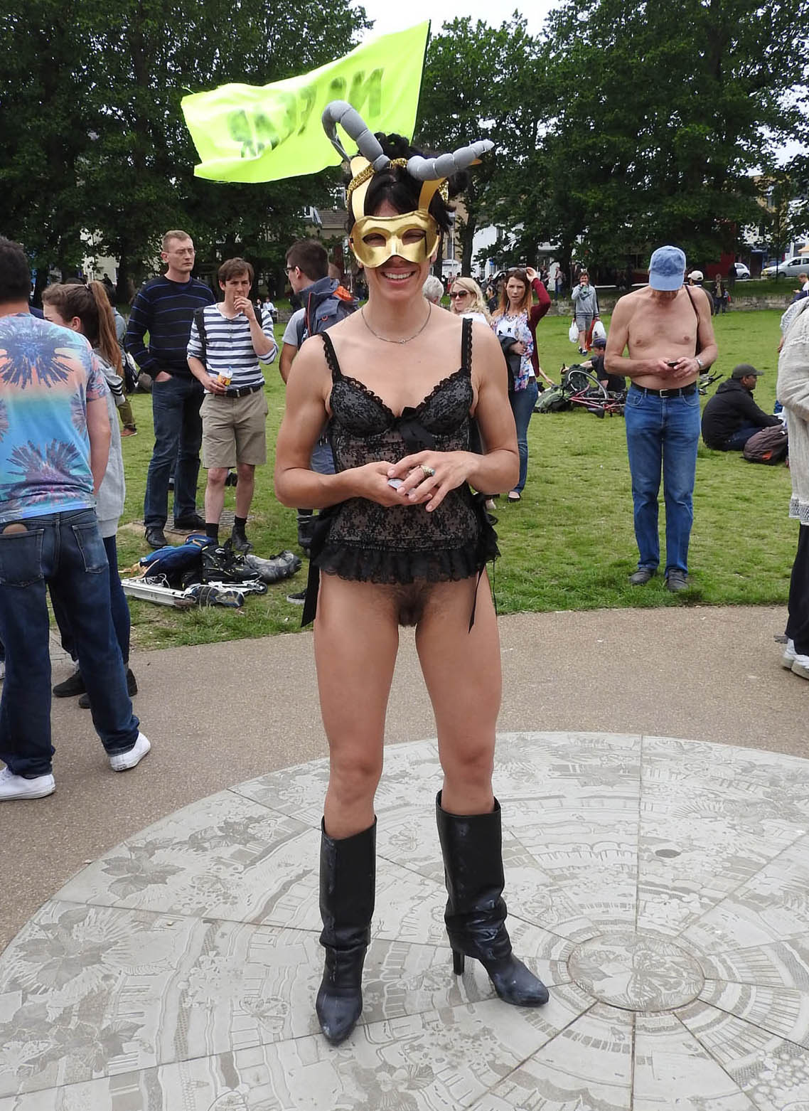 Bild 72768 von Schambereich in Kategorie Public Nude