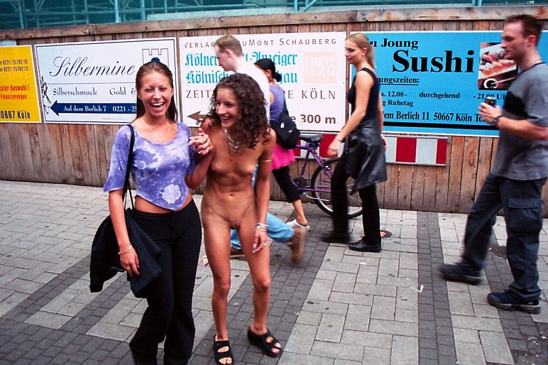 Bild 71420 von Schambereich in Kategorie Public Nude