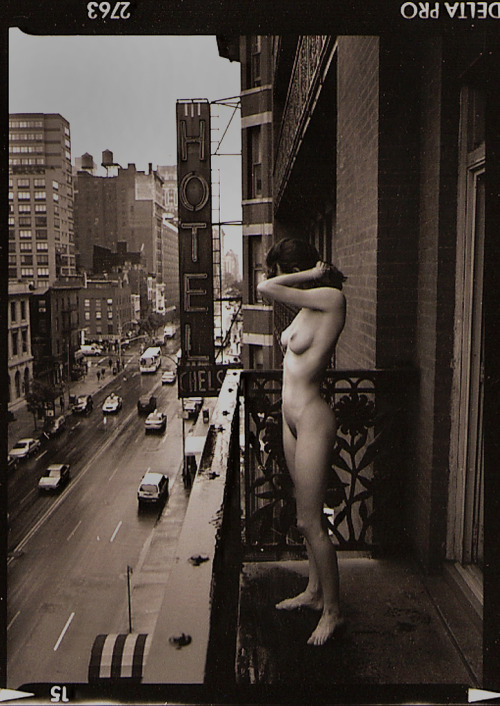 Bild 78755 von Schambereich in Kategorie Public Nude