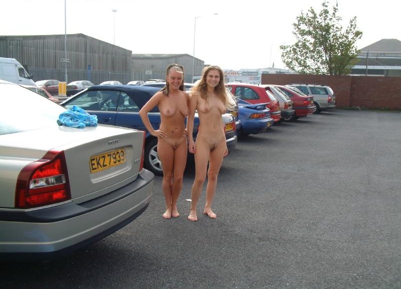 Bild 71277 von Schambereich in Kategorie Public Nude