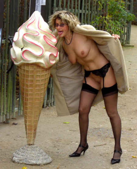 Bild 39240 von Schambereich in Kategorie Public Nude