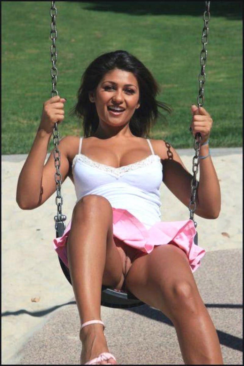 Bild 51363 von Schambereich in Kategorie Public Nude
