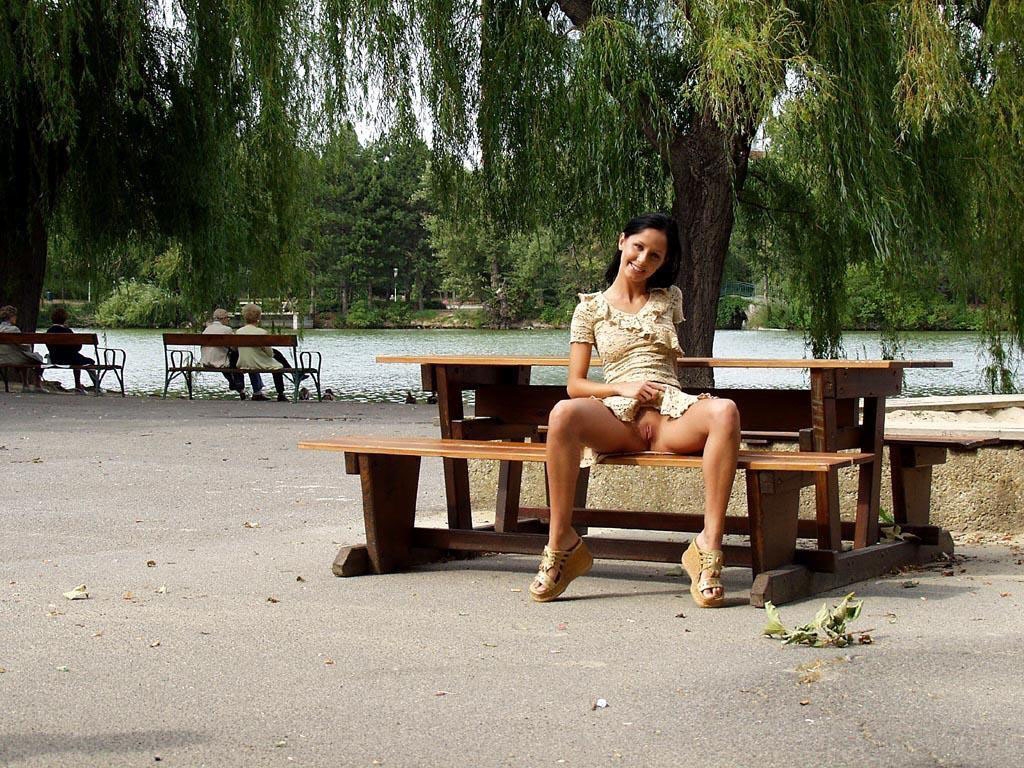 Bild 50749 von Schambereich in Kategorie Public Nude