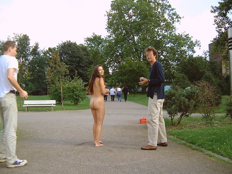 Bild 71557 von Schambereich in Kategorie Public Nude