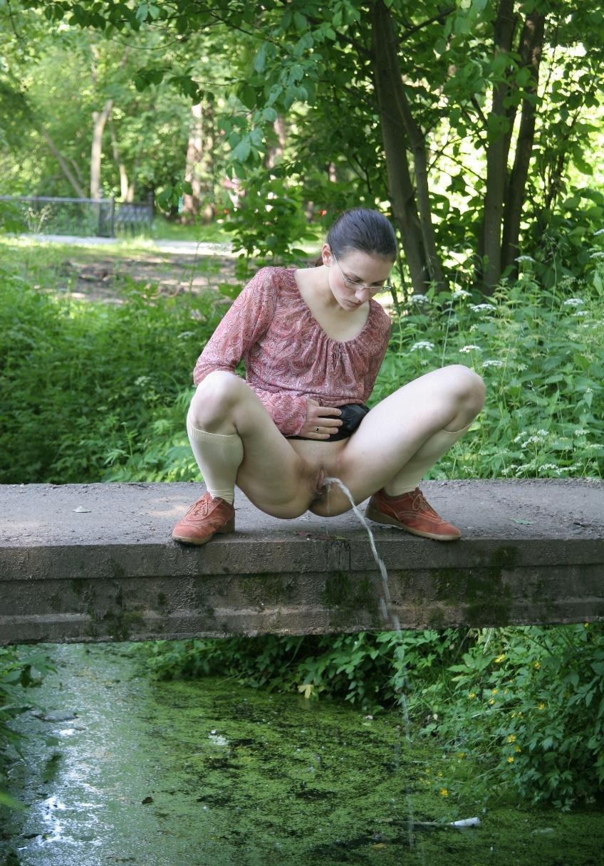 Bild 68727 von Schambereich in Kategorie Public Nude