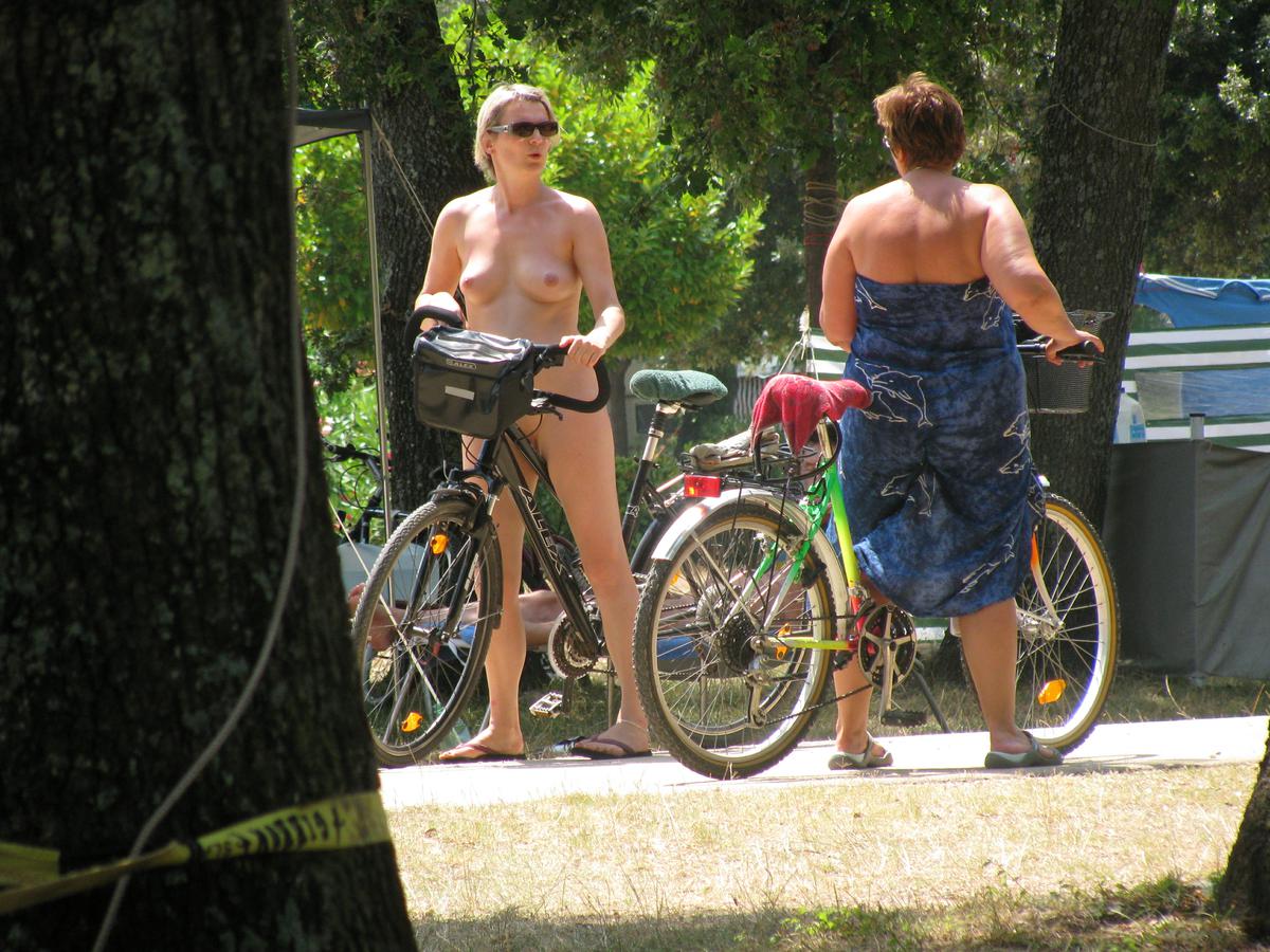 Bild 75849 von Schambereich in Kategorie Public Nude